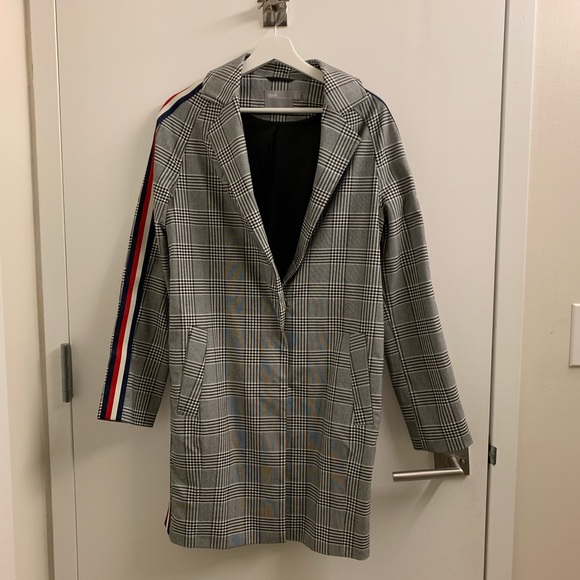 ASOS Slim Coat in Mono Check with Sports Trim - Picture 2 of 3